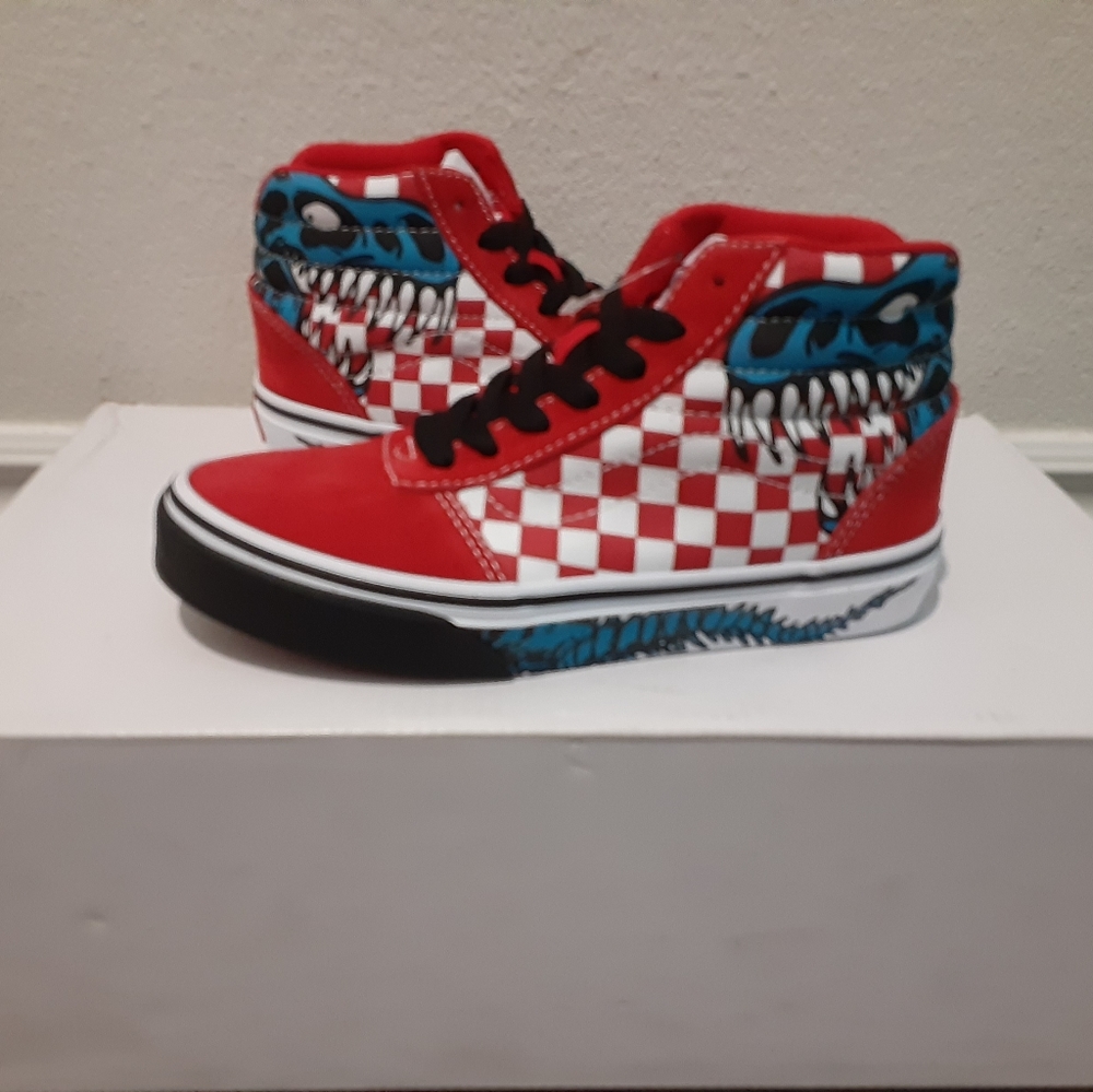 Van's
